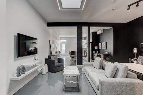 Living room, Photo of the whole room, Bedroom