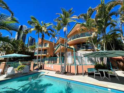 Property building, Pool view, Swimming pool, sunbed