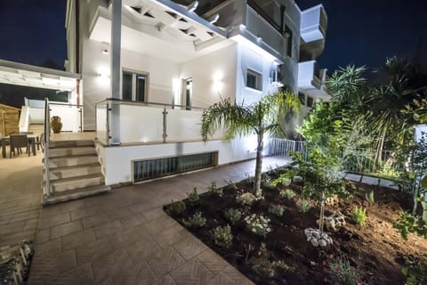 Patio, Night, Garden, View (from property/room)