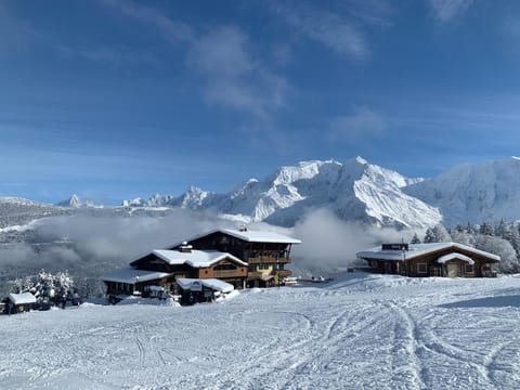 Property building, Natural landscape, Winter, Hiking
