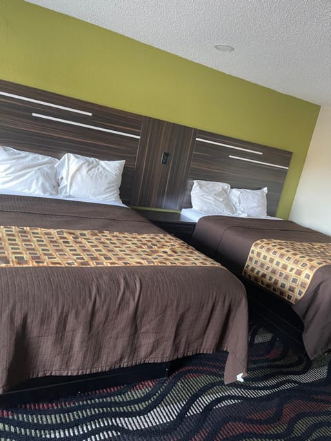 Blue Stone Inn Motel in Ohio