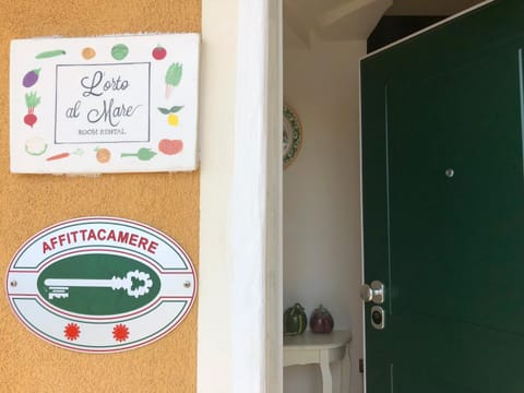 Orto al Mare Room Rental Bed and Breakfast in Riomaggiore