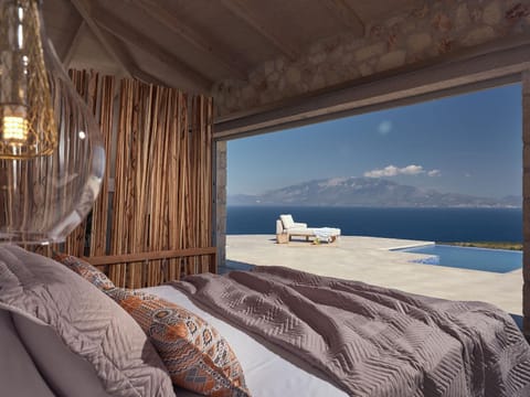 Bed, Natural landscape, View (from property/room), Bedroom, Sea view