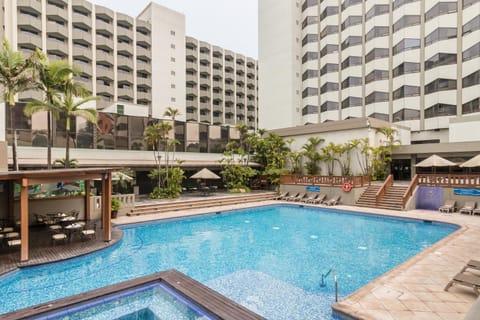 Facade/entrance, Swimming pool