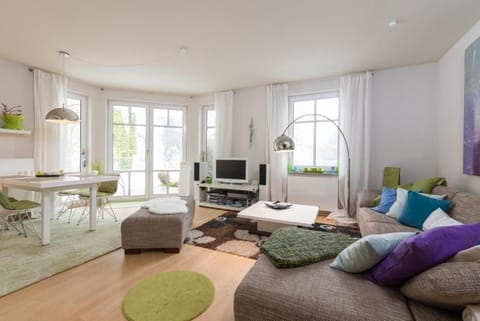 Living room, Photo of the whole room