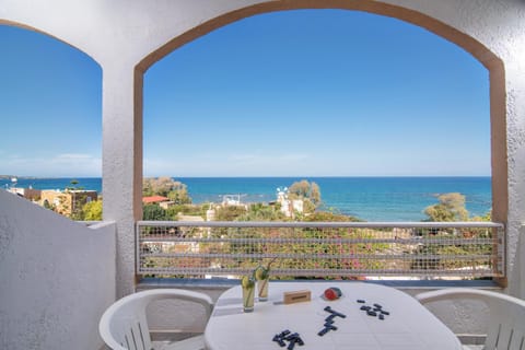View (from property/room), Balcony/Terrace, Garden view, Sea view