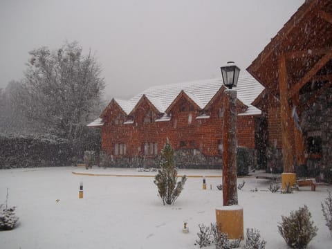 Facade/entrance, Winter