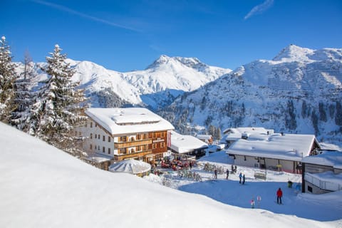 Property building, Neighbourhood, Winter, Skiing, Mountain view