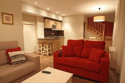 Living room, Dining area