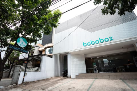 Property building, Facade/entrance