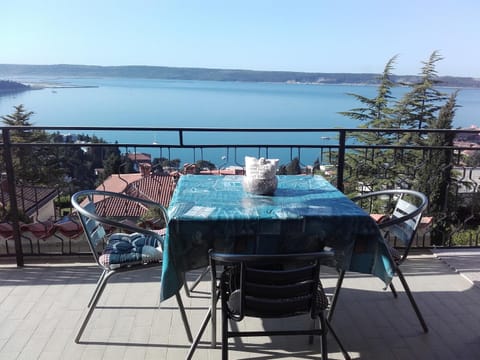 Natural landscape, Balcony/Terrace, Sea view
