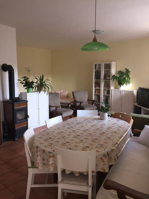 Kitchen or kitchenette, Living room, Bedroom