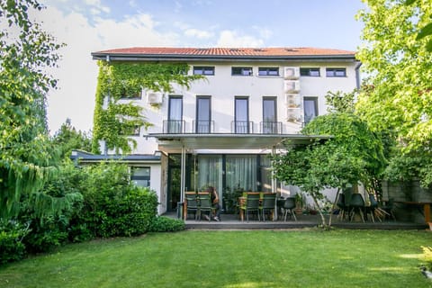 May Residence Bed and Breakfast in Timisoara