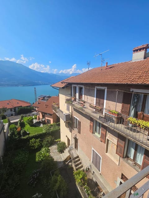 La Casa dell'Artista - Lake View - WIFI Apartment in Bellano
