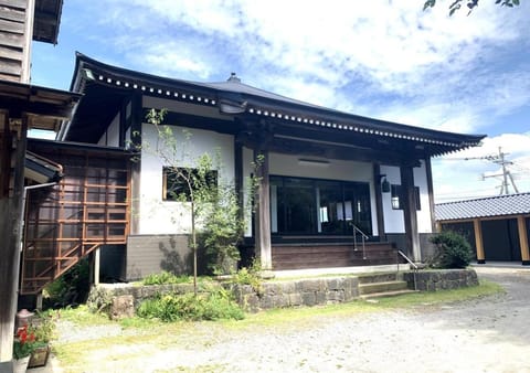 Facade/entrance, Place of worship