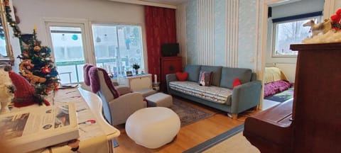 Day, Neighbourhood, Winter, TV and multimedia, Balcony/Terrace, Living room, Photo of the whole room, Lake view, Seasons