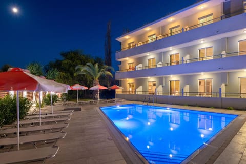 Property building, Swimming pool