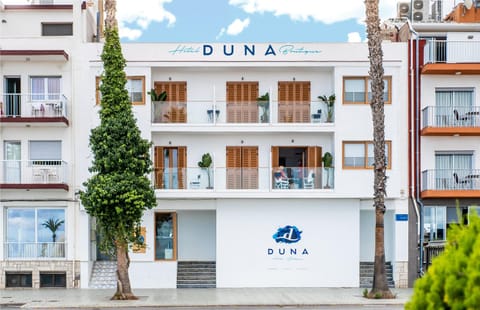 Property building, Location