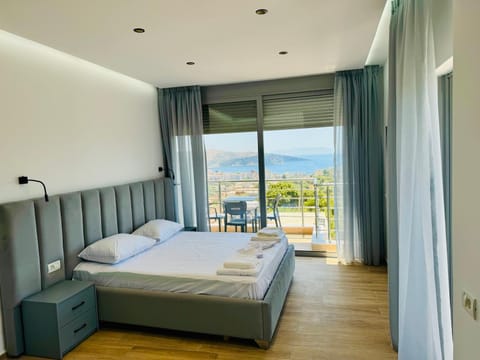 View (from property/room), Balcony/Terrace, Sea view