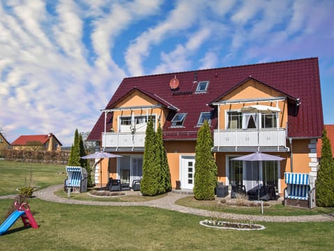 Garden, Balcony/Terrace
