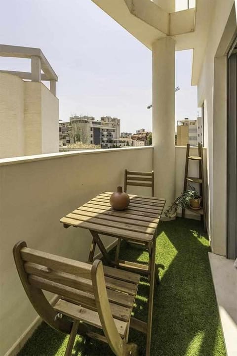 Day, View (from property/room), Balcony/Terrace, hair dresser