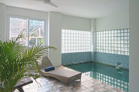 Balcony/Terrace, Swimming pool
