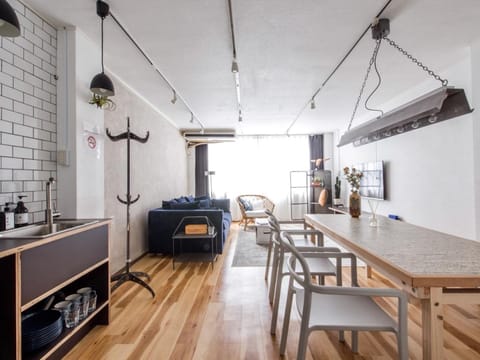 Living room, Seating area, Dining area