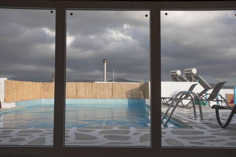 Swimming pool, Swimming pool