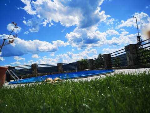 Casa Sviniceană Bed and Breakfast in Serbia