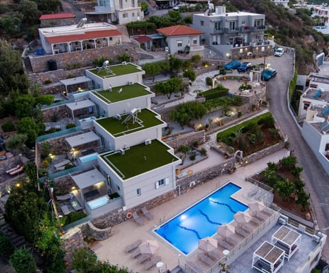 Property building, Swimming pool