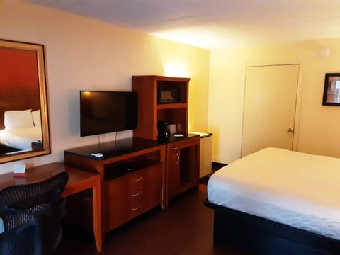 Econo Lodge Inn & Suites Griffin North Hotel in Griffin