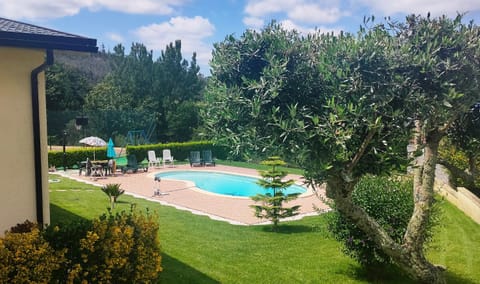 Garden, Swimming pool