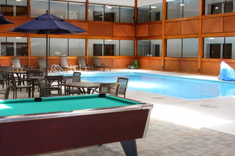 Patio, Billiard, On site, Swimming pool, Family