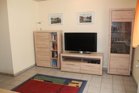 Living room, Photo of the whole room
