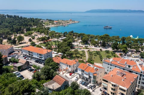 Neighbourhood, Natural landscape, Bird's eye view, Beach, Beach