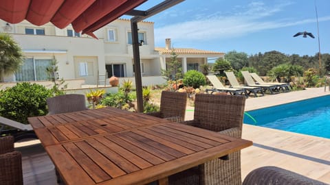 Balcony/Terrace, Swimming pool