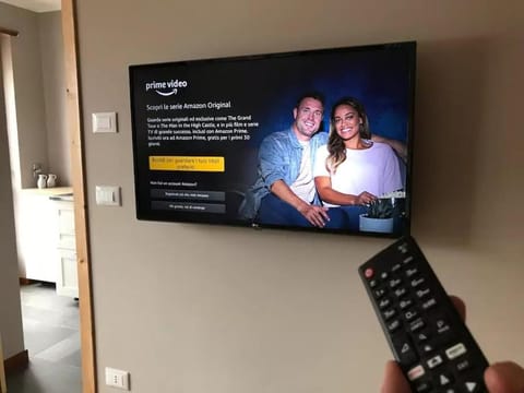 Communal lounge/ TV room, TV and multimedia