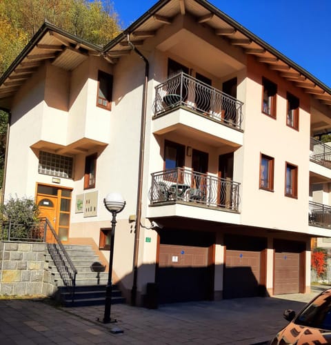 Relax Apartman sa garažom Apartment in Federation of Bosnia and Herzegovina