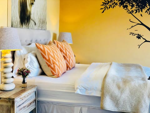 5 Options Guest House Bed and Breakfast in Cape Town