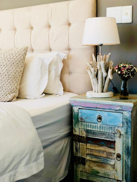 5 Options Guest House Bed and Breakfast in Cape Town