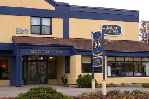 Facade/entrance, Property logo or sign