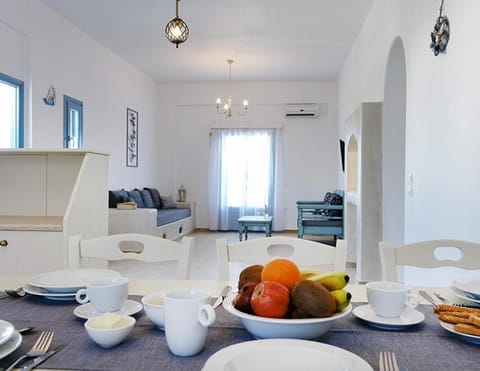 Flora Apartments Apartment in Paros, Greece