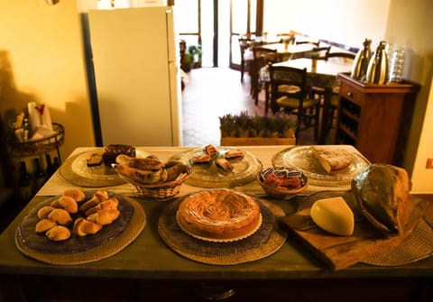 Food and drinks, Breakfast, Buffet breakfast