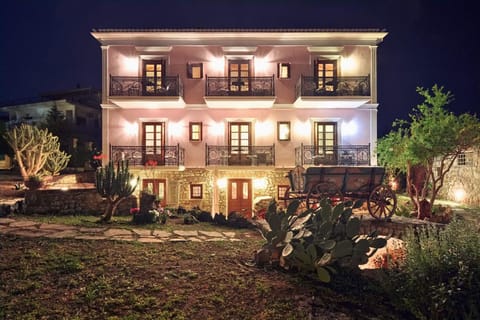 Facade/entrance, Garden, Balcony/Terrace, City view, Garden view, Mountain view
