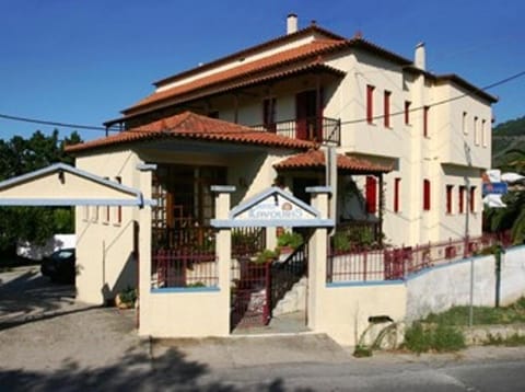 Property building, Day