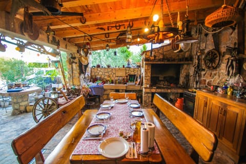 Restaurant/places to eat, Garden