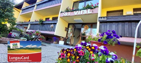 Property building, Facade/entrance, Garden