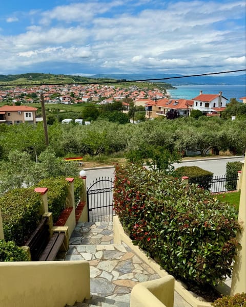 Despoina Meletiadou Nea Roda Apartment in Halkidiki