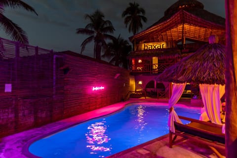 Baxar Hotel in Acapulco