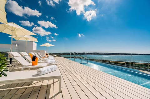 View (from property/room), Balcony/Terrace, Sea view, Swimming pool, Drinks